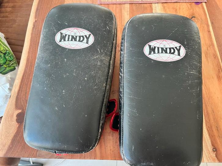 Windy Kickboks Pads - Goede zware kwaliteit, Sport en Fitness, Vechtsporten en Zelfverdediging, Gebruikt, Overige, Vechtsportbescherming