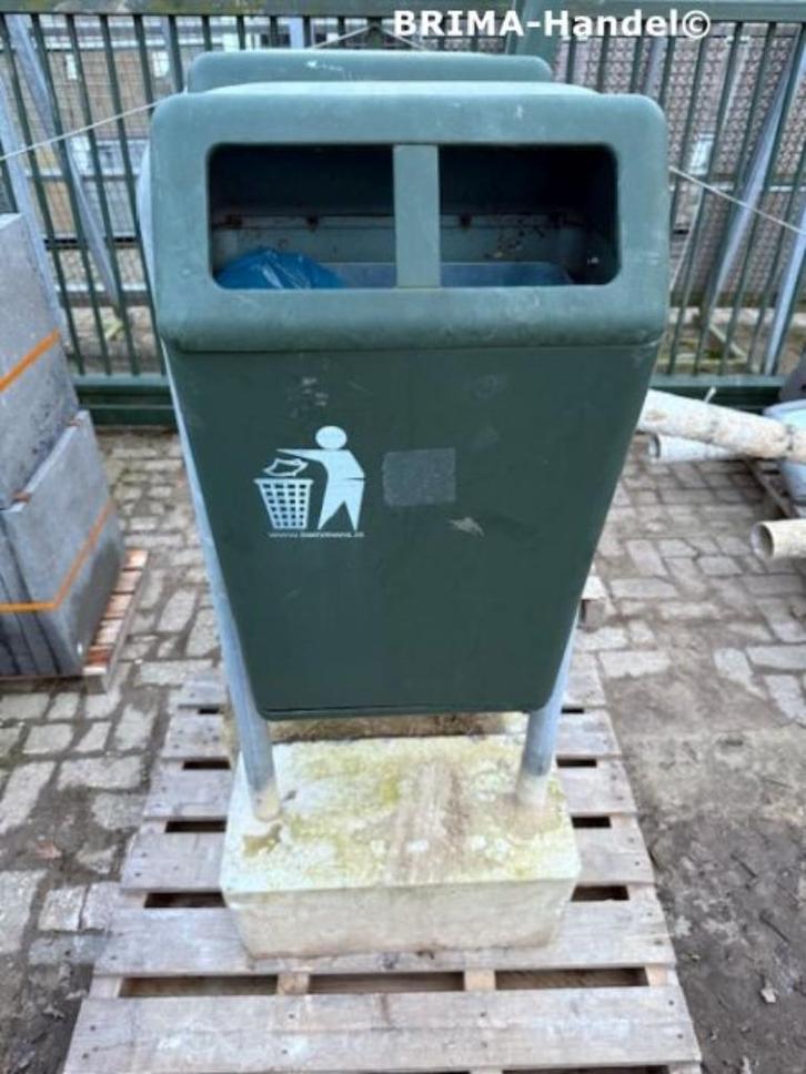 2x groene vuilnisbak voor buiten Bammens De Capitole Prestig, Huis en Inrichting, Woonaccessoires | Prullenbakken, Gebruikt, Metaal