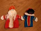 Sinterklaas: handpoppen Sint en Piet , jute zak, broches, Ophalen of Verzenden, Zo goed als nieuw