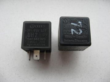 2x wis/was interval relais 191 955 529 Siemens Hella beschikbaar voor biedingen
