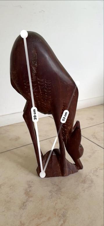 Houten Dierenbeeld - Hert beschikbaar voor biedingen