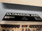 Behringer Ultragain Pro MIC2200 Preamplifier, Ophalen of Verzenden, Gebruikt, Minder dan 500 watt, Overige typen