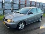 Seat Ibiza met nieuwe apk, Ibiza, Bedrijf, Handgeschakeld, Grijs
