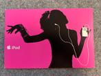 Apple 2003 iPod reclamekaart / post card pink, Audio, Tv en Foto, Mp3-spelers | Apple iPod, Overige types, Gebruikt, Roze, Minder dan 2 GB