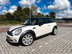 Mini 1.6 Cooper AUT 2010 Wit, Auto's, Mini, Zwart, 4 cilinders, 4 stoelen, Leder en Stof
