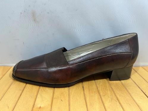 Alexandria, maat 42 chique bruine schoenen op hak, Kleding | Dames, Schoenen, Nieuw, Schoenen met lage hakken, Bruin, Verzenden