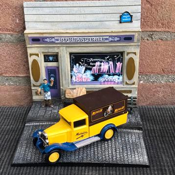 1:43 CITROËN C4F ‘MICHELIN’ (2) …… 7,50 beschikbaar voor biedingen