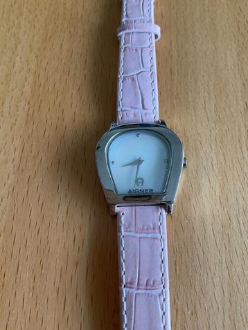 ETIËNE AIGNER DAMESHORLOGE. beschikbaar voor biedingen