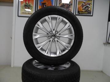 VW Tiguan 17 inch origineel winterbanden set in goede staat beschikbaar voor biedingen