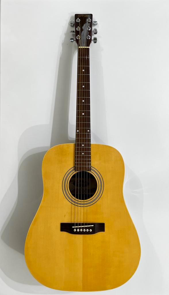 Akoestische Western Gitaar Stagg SW207N met accessoires, Muziek en Instrumenten, Snaarinstrumenten | Gitaren | Akoestisch, Zo goed als nieuw