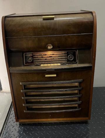 Prachtige Tropenradio (Südfunk 1953), staand model beschikbaar voor biedingen