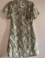 Nieuw jurk groen print maat L, Kleding | Dames, Jurken, Maat 42/44 (L), Nieuw, Ophalen of Verzenden, Boven de knie