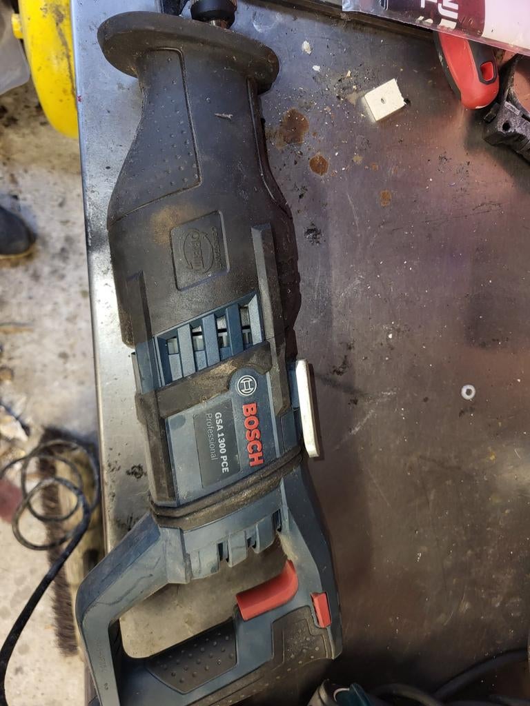 Bosch GSA 1300 PCE Reciprozaag, Gebruikt, 70 mm of meer, Ophalen of Verzenden, Reciprozaag