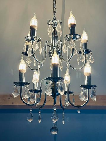 Elegante kroonluchters staal glas beschikbaar voor biedingen