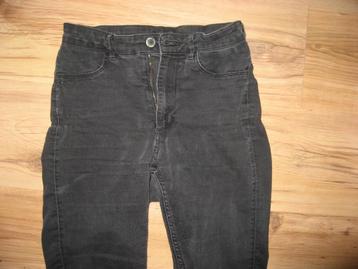 2 gelijke zwarte stretch skinny jeans in mt 36 of 38 beschikbaar voor biedingen