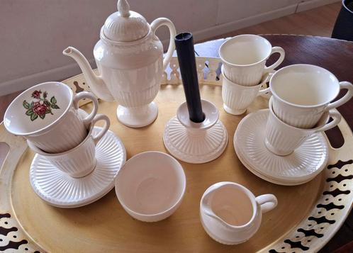 Wedgwood porselein koffieservies in goede staat, Antiek en Kunst, Antiek | Servies compleet, Ophalen