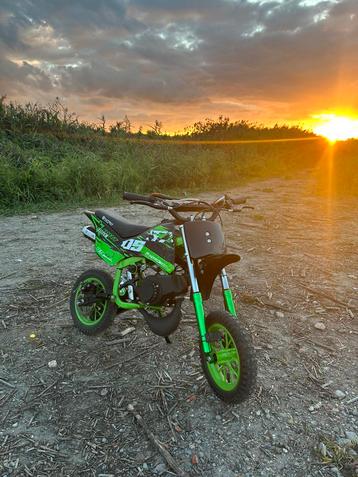 Mini pitbike 49cc 2takt luchtgekoeld beschikbaar voor biedingen