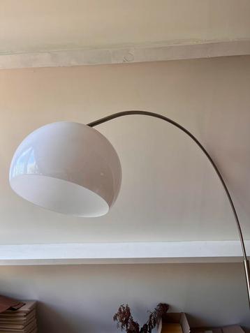 Booglamp design, nog als nieuw beschikbaar voor biedingen