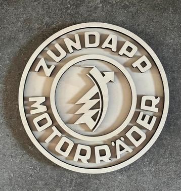 Zundapp 3D logo van hout 30cm beschikbaar voor biedingen