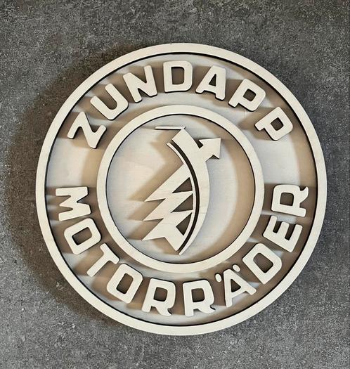 Zundapp 3D logo van hout 30cm, Hobby en Vrije tijd, Overige Hobby en Vrije tijd, Zo goed als nieuw, Ophalen of Verzenden