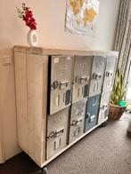 Unieke dressoir kast, Huis en Inrichting, Kasten | Dressoirs, Ophalen, Zo goed als nieuw, 25 tot 50 cm