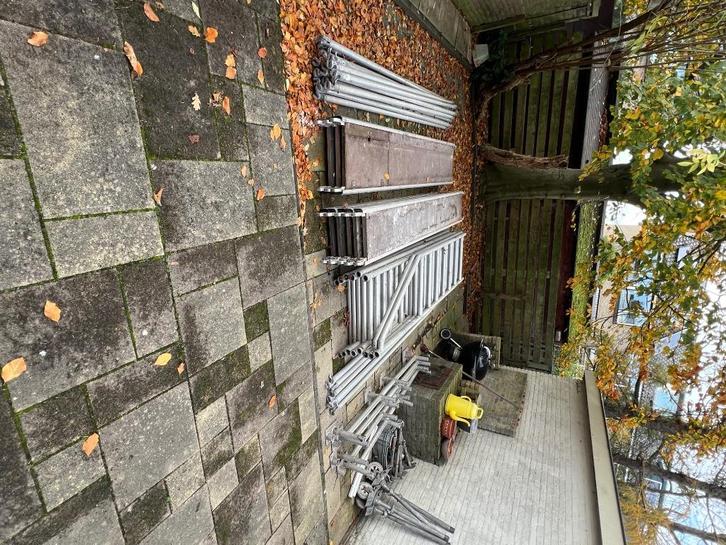 Euroscafold steiger, Doe-het-zelf en Verbouw, Steigers, Gebruikt, Rolsteiger of Kamersteiger, 5 meter of hoger, Ophalen