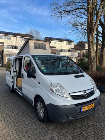 Luxe Opel Vivaro Camperbus, Camper – 2011 – 5pers – Topstaat beschikbaar voor biedingen