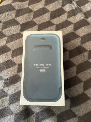 Iphone 12 hoesje beschikbaar voor biedingen