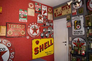 Verkoop vintage oldtimer garage deco antiek beschikbaar voor biedingen