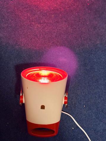 Vintage Solide Infraroodlamp beschikbaar voor biedingen