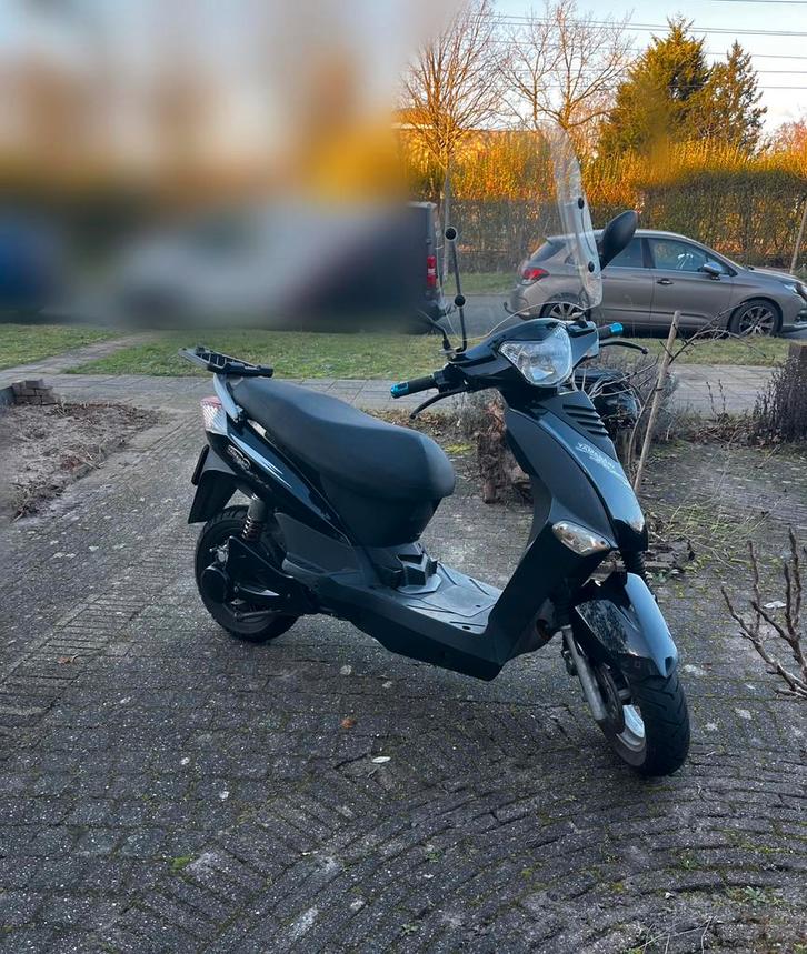 Yamasaki elektrische scooter geel kenteken, Fietsen en Brommers, Scooters | Overige merken, Gebruikt, Elektrisch, Ophalen