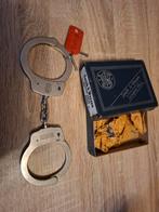 Handboeien smith & wesson model 90, Verzamelen, Militaria | Algemeen, Ophalen, Landmacht, Nederland