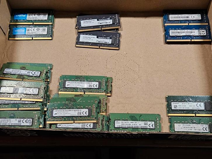 Verschillende merken 8gb laptop ram geheugen ddr4 pc4 2666v, Computers en Software, RAM geheugen, Gebruikt, Laptop, 8 GB, DDR4