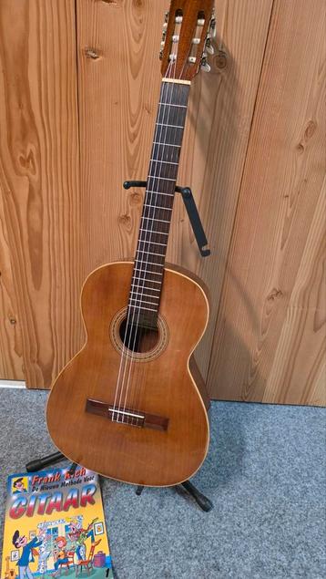 Prachtige Juan Salvador klassieke akoestische gitaar  beschikbaar voor biedingen