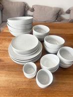 Serviesset, Ophalen, Zo goed als nieuw, Effen, Compleet servies