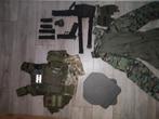 Tactical set, plate carrier, combat shirt en nep-pistool, Sport en Fitness, Schietsport-accessoires, Ophalen of Verzenden, Gebruikt