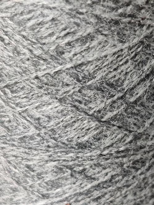 25. Orkney tweed prachtig kantgaren 100 gr. zacht 100% wol, Hobby en Vrije tijd, Breien en Haken, Zo goed als nieuw, Breien of Haken