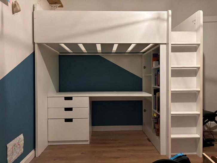 Hoogslaper met bureau en kast ruimte, Kinderen en Baby's, Kinderkamer | Stapelbedden en Hoogslapers, Zo goed als nieuw, Hoogslaper