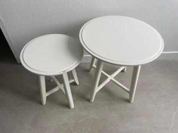 IKEA bijzettafeltjes, set van 2 kleur wit. Naam Kragstra beschikbaar voor biedingen