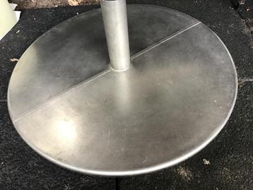 RVS “ PARASOLVOET “25 kg beschikbaar voor biedingen