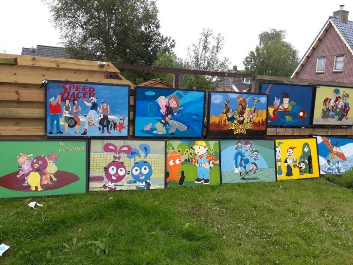 Kinderseries straatversiering 39 borden, Hobby en Vrije tijd, Feestartikelen | Verhuur, Zo goed als nieuw, Overige, Ophalen