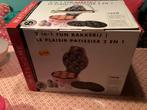 Nieuwe Cup cake maker. Kleur: roze. Bieden vanaf € 15,00., Hobby en Vrije tijd, Taarten en Cupcakes maken, Ophalen, Nieuw, Cupcakes