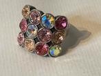 Grote ring met roze en lila strass, mt. 18, Ophalen, Overige materialen, Ring