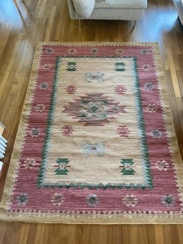 Geweven vloerkleed 227x168 cm beschikbaar voor biedingen