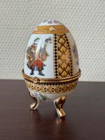 Vintage Porseleinen Ei Doosje, Sieradendoosje, Ringdoos, Ophalen of Verzenden