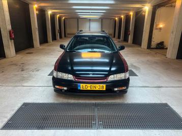 Honda Accord 2.2 I Aerod ES AUT 1995 Rood beschikbaar voor biedingen