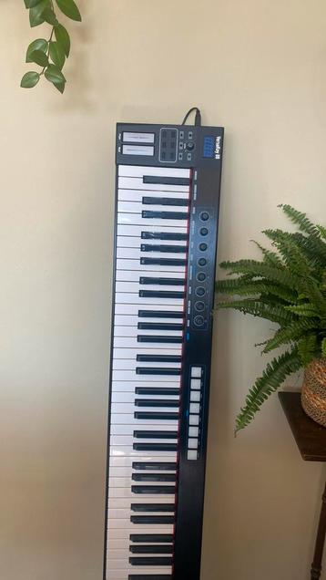 MIDI keyboard beschikbaar voor biedingen