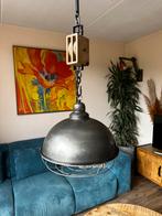 Industriele hanglamp met katrol 135 cm lang, 40 cm rond, Huis en Inrichting, Lampen | Hanglampen, Ophalen, Zo goed als nieuw