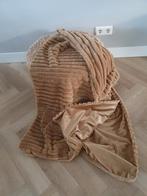 Plaid180-150 cm. Kl  bruin, 2 kanten. Heerlijk warm design!, Ophalen of Verzenden, Nieuw