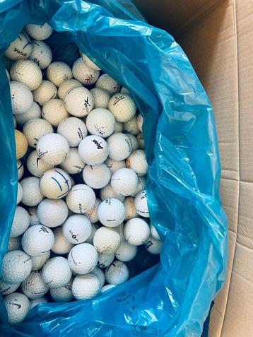 50 gebruikte golfballen	 beschikbaar voor biedingen